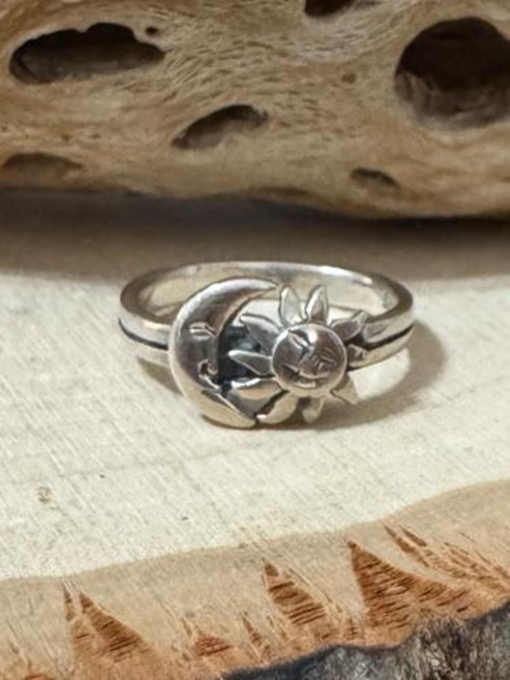 925 Sterling Silver Celestial Sun and Crescent Moon Ring Size 7.25